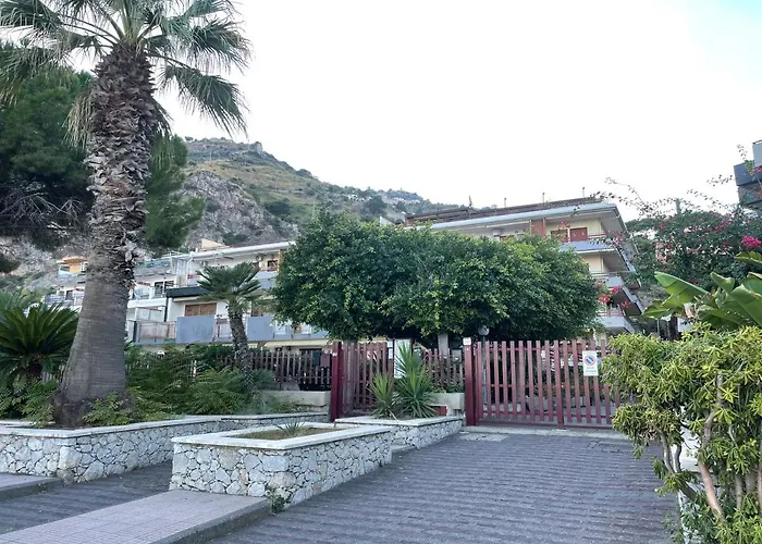 Апартаменты Incantevole Taormina
